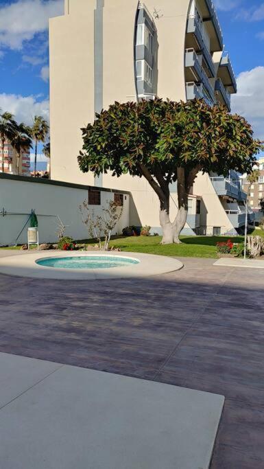Precioso Apartamento Frente A La Playa Torre Del Mar Bagian luar foto